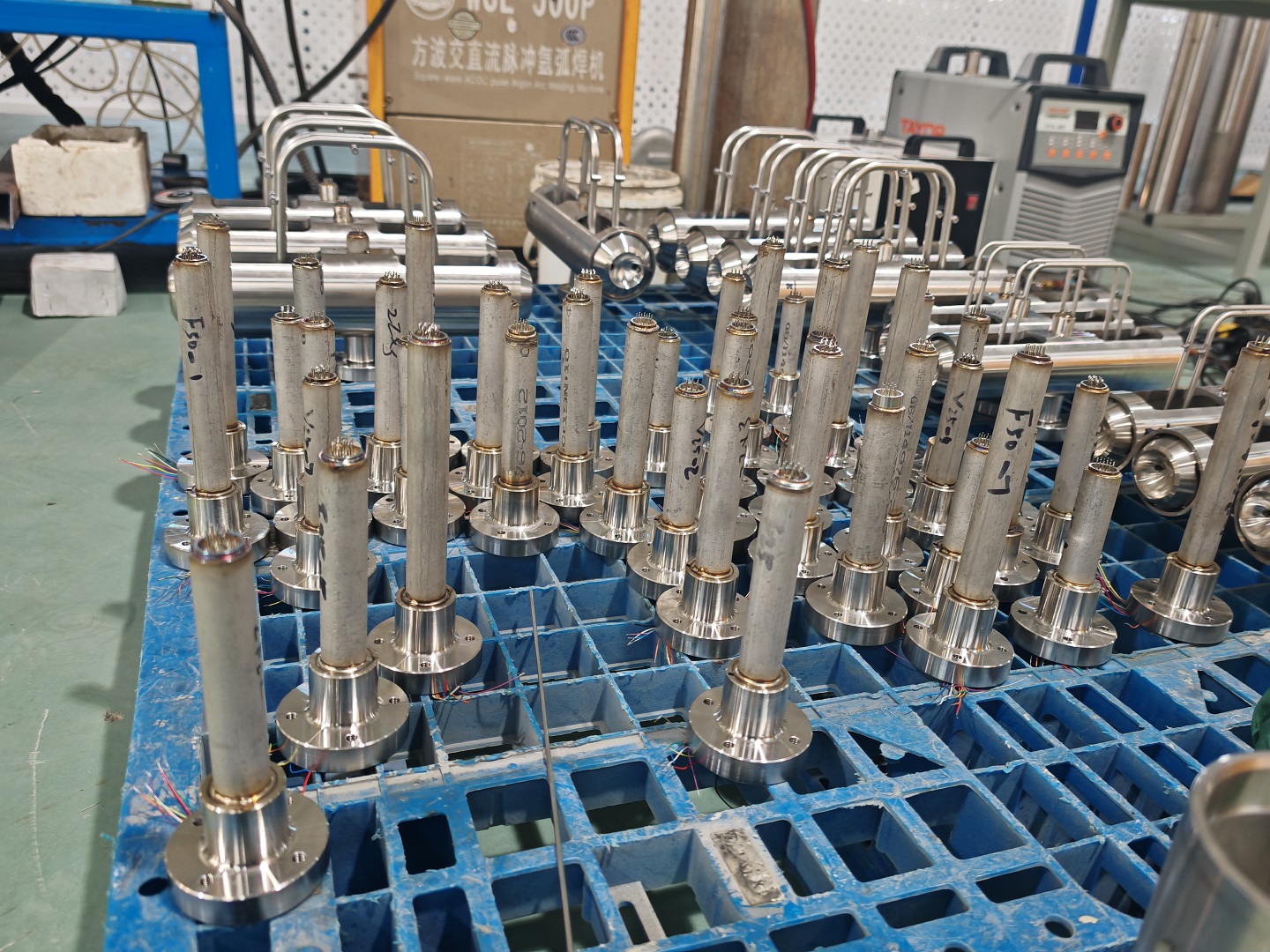 青天特克質量流量計廠家 (14) 青天特克質量流量計廠家 (14)